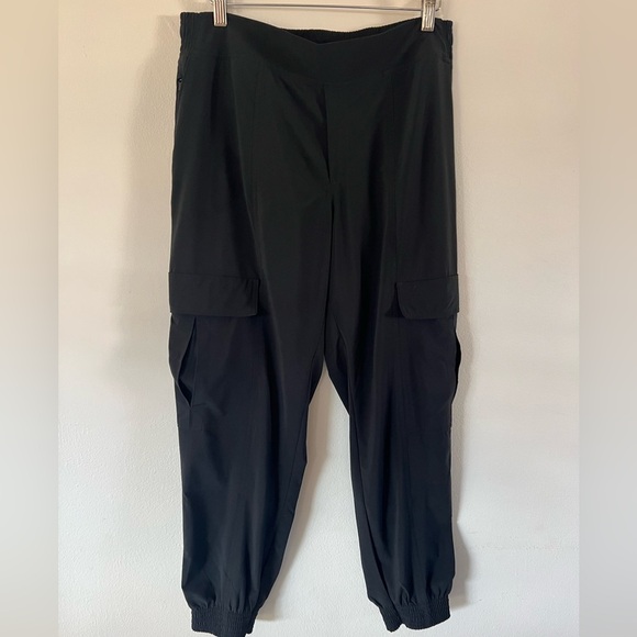 Athleta Chelsea Utility Jogger Black Pull-On Elastic Waistband Pants Size 8 - Picture 3 of 11